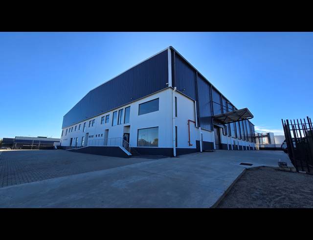 3,743M² WAREHOUSE TO LET IN SPARTAN